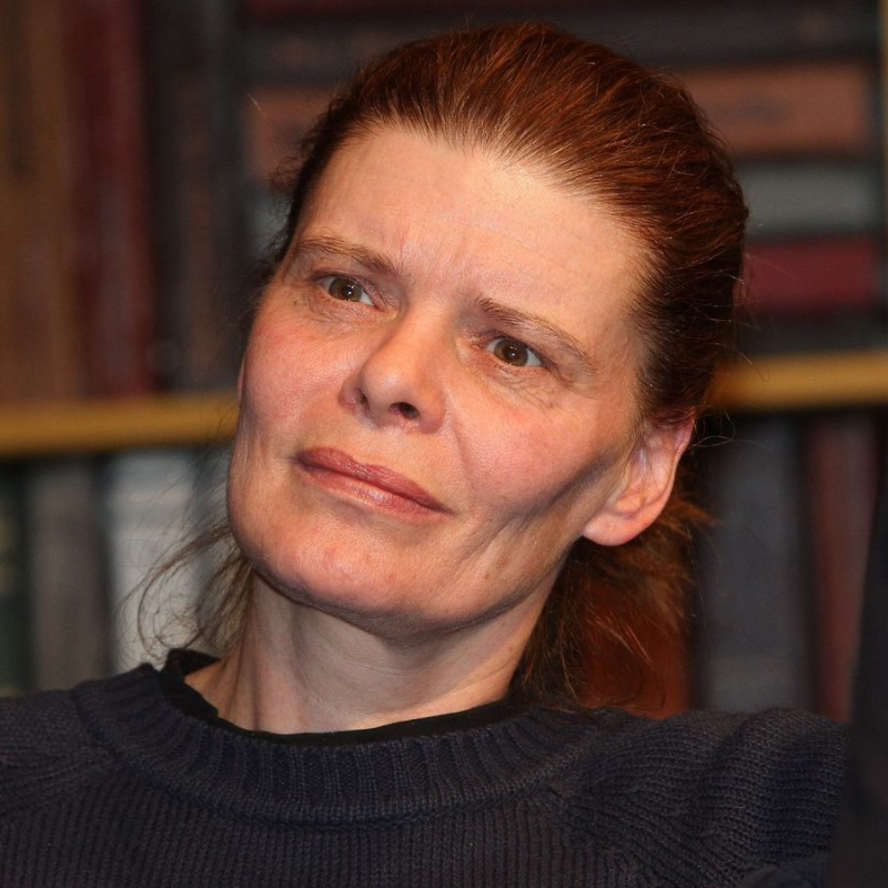 ZUZANA BYDŽOVSKÁ